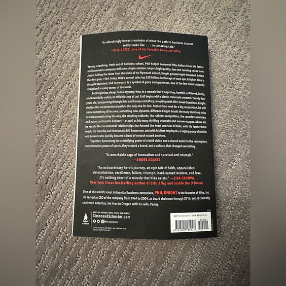 Shoe Dog paperback book - Picture 2 of 2